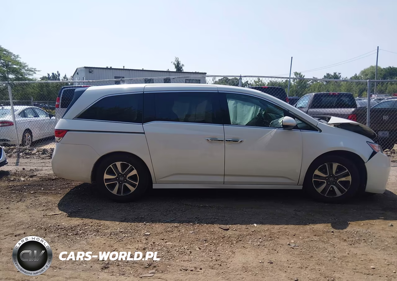 2015 Honda Odyssey Touring-Touring Elite VIN:5FNRL5H99FB045916 - 13
