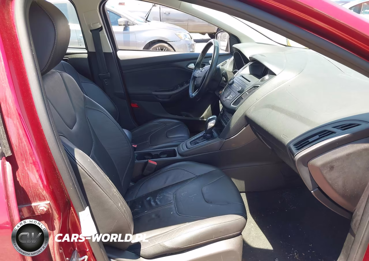 2015 Ford Focus Se VIN:1FADP3K27FL256727 - 5