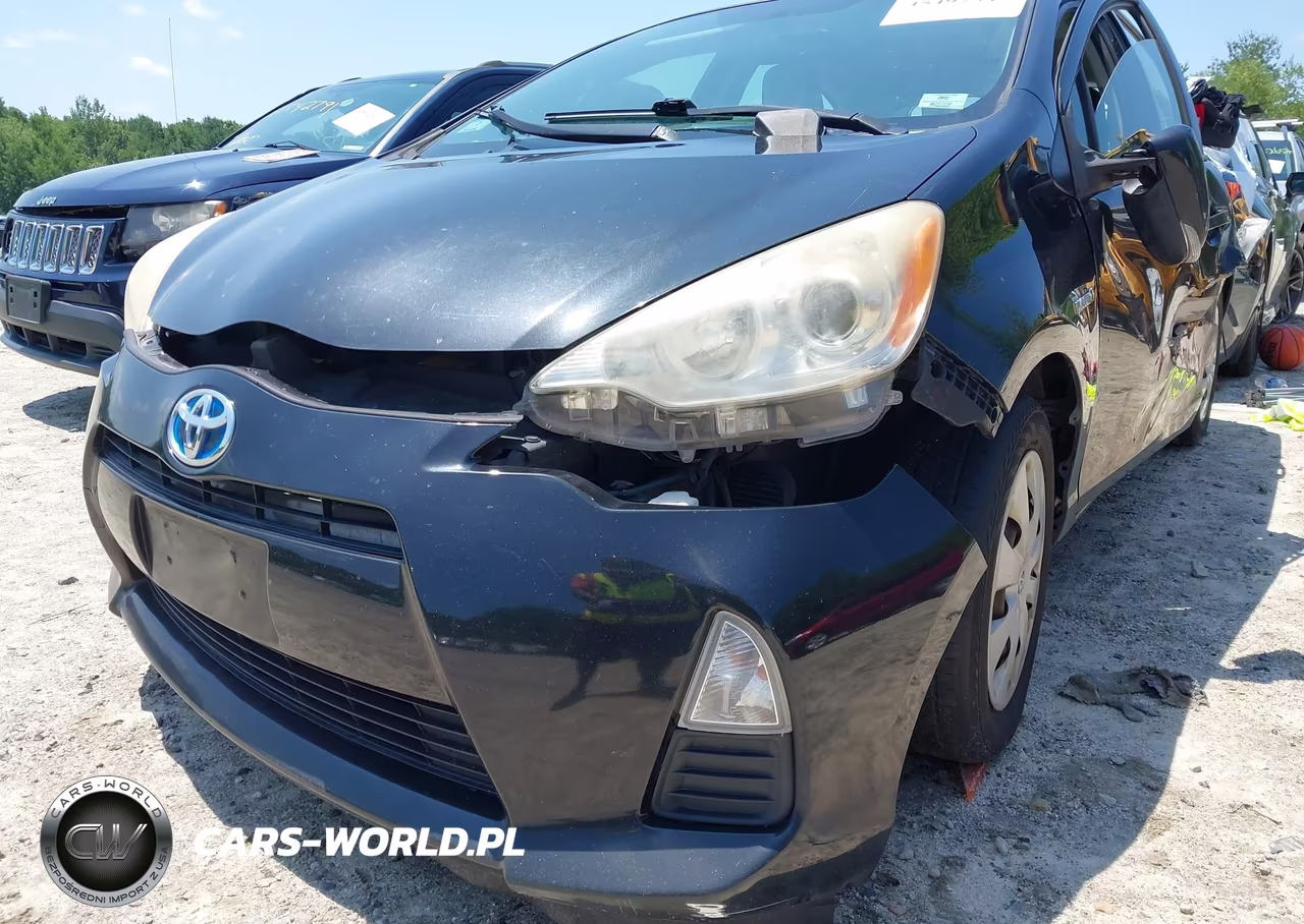 2013 Toyota Prius C One VIN:JTDKDTB39D1554949 - 17