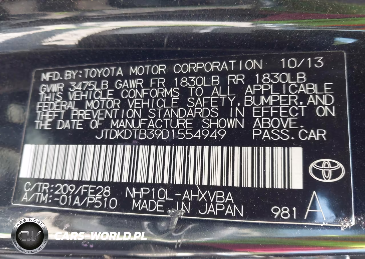 2013 Toyota Prius C One VIN:JTDKDTB39D1554949 - 9