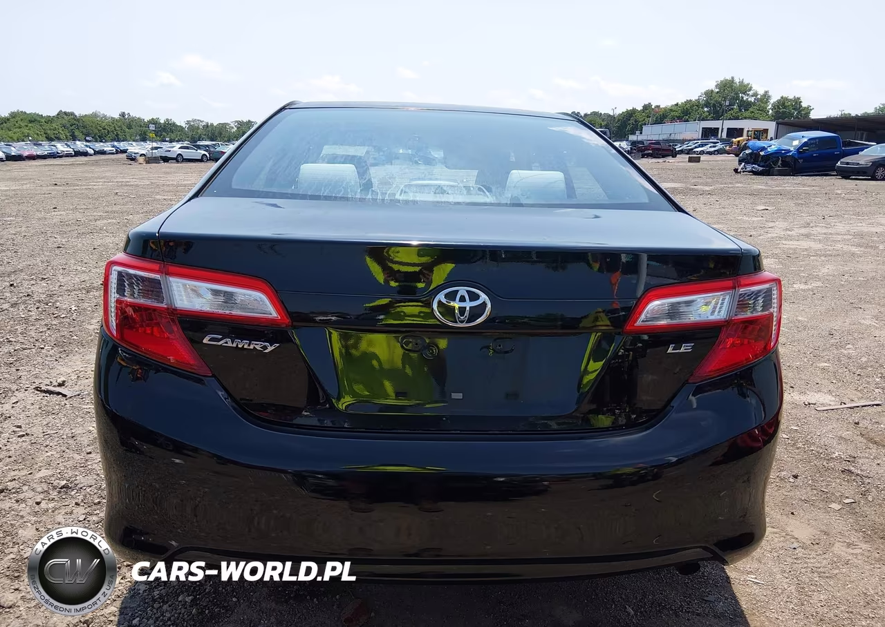2013 Toyota Camry Le VIN:4T1BF1FK7DU713655 - 17