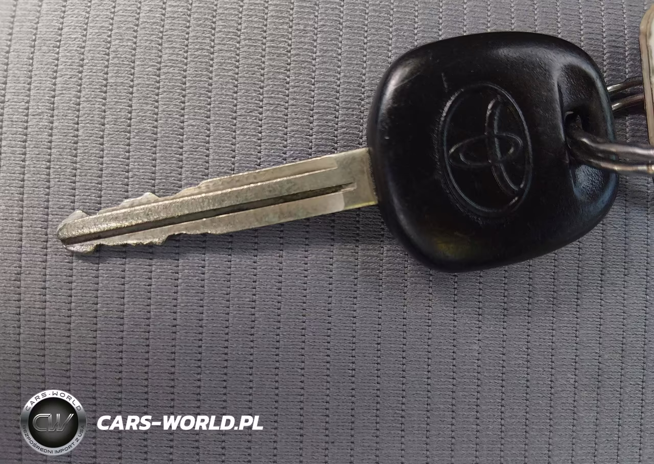 2019 Toyota Corolla L VIN:5YFBURHE4KP868691 - 11