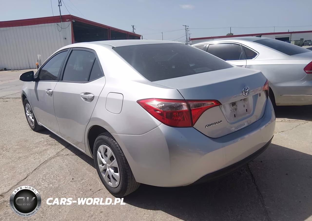 2019 Toyota Corolla L VIN:5YFBURHE4KP868691 - 3