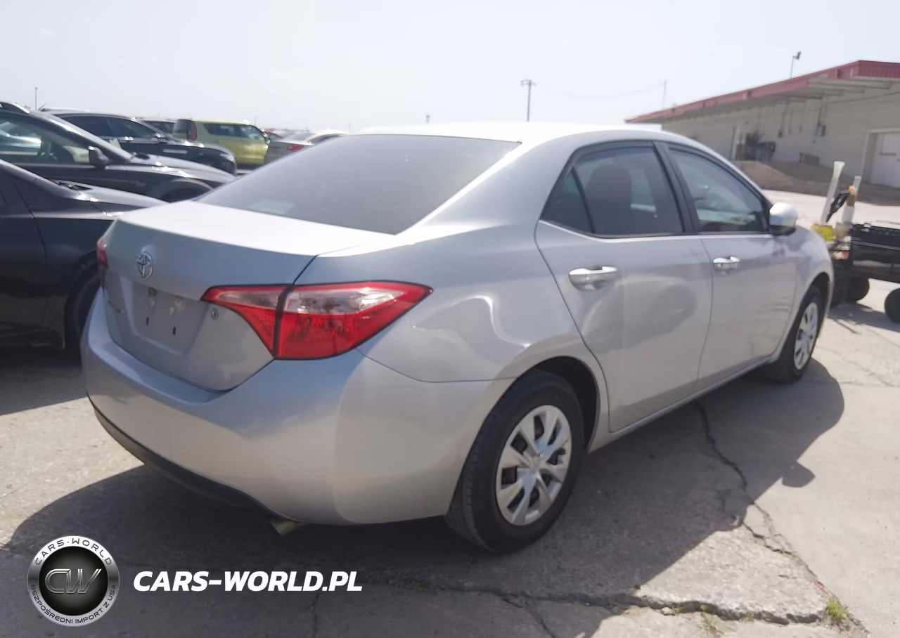 2019 Toyota Corolla L VIN:5YFBURHE4KP868691 - 4