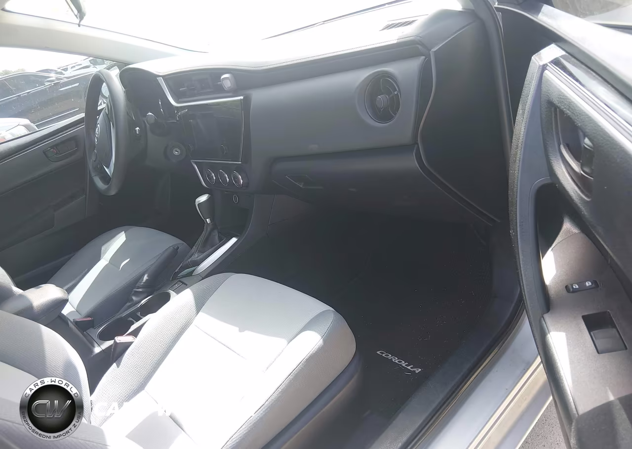 2019 Toyota Corolla L VIN:5YFBURHE4KP868691 - 5