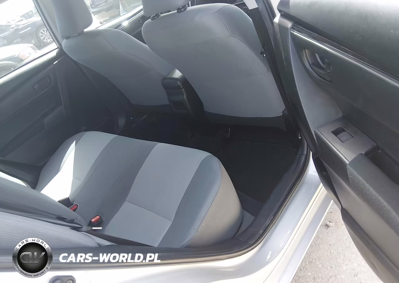 2019 Toyota Corolla L VIN:5YFBURHE4KP868691 - 8