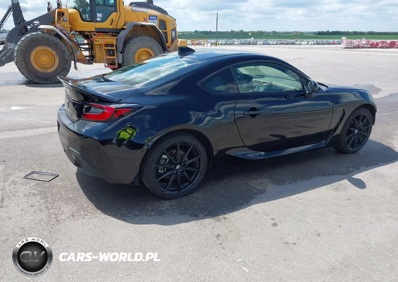 2025 Toyota Gr86 Premium VIN:JF1ZNBE12S9750025 - 4