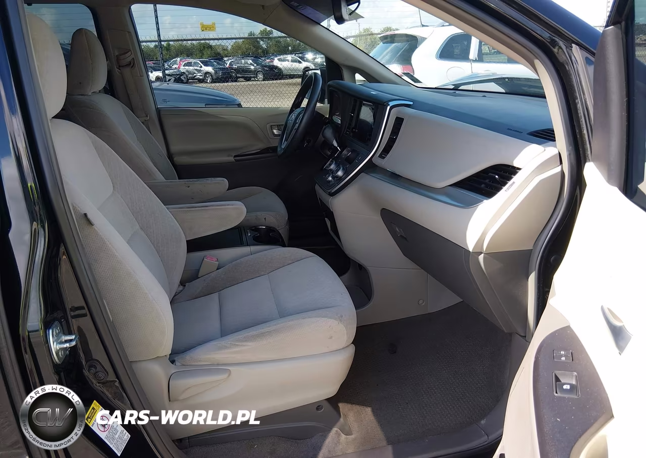 2015 Toyota Sienna Le 8 Passenger VIN:5TDKK3DC8FS660818 - 5