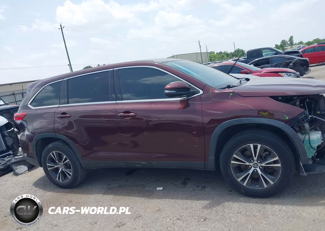 2019 Toyota Highlander Le VIN:5TDZARFH8KS051591 - 13