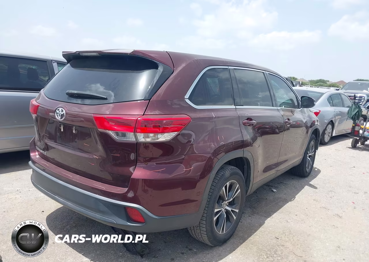 2019 Toyota Highlander Le VIN:5TDZARFH8KS051591 - 4