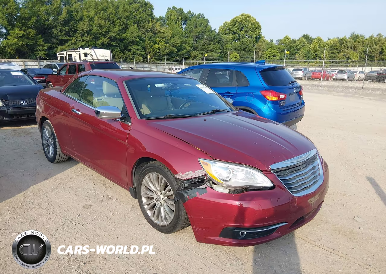 2013 Chrysler 200 Limited – zdjęcie 1 z 11