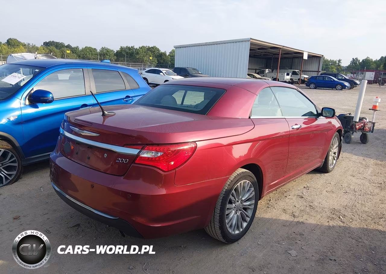 2013 Chrysler 200 Limited VIN:1C3BCBFG1DN614956 - 4