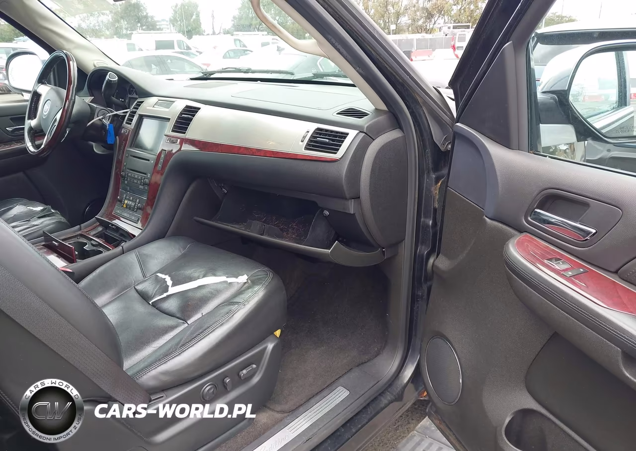 2008 Cadillac Escalade Esv VIN:1GYFK66868R161118 - 5