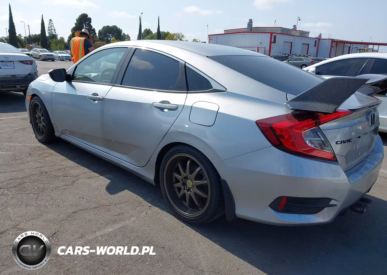 2020 Honda Civic Sport VIN:19XFC2F89LE214779 - 3