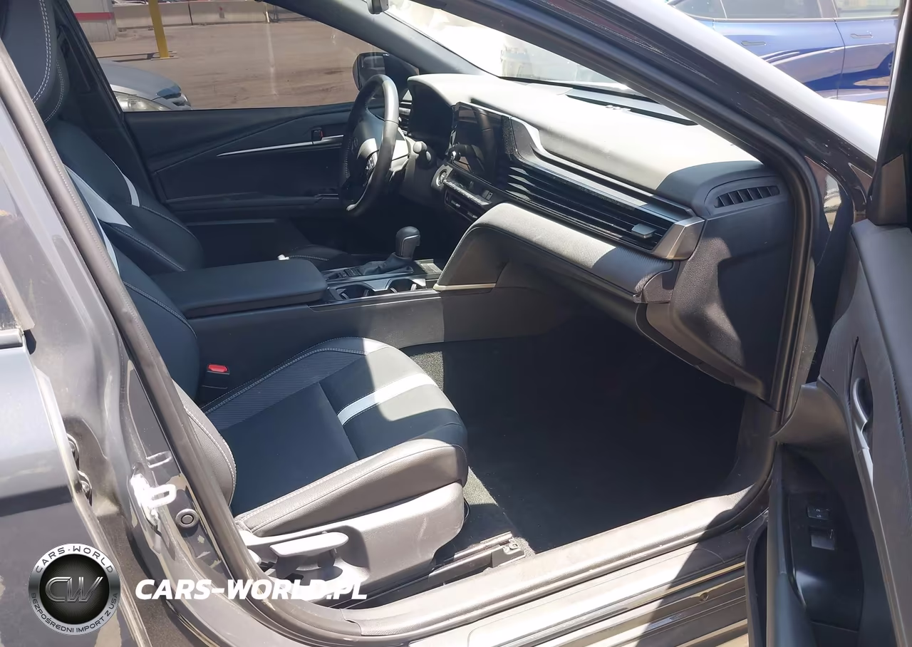 2025 Toyota Camry Se VIN:4T1DAACK2SU176704 - 5