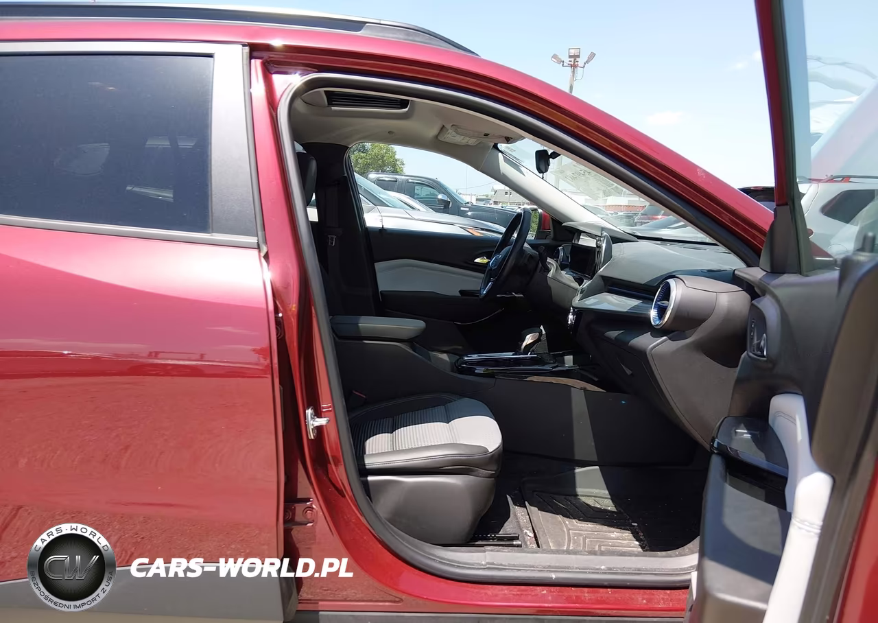 2025 Chevrolet Trax Fwd Lt VIN:KL77LHEPXSC004470 - 5