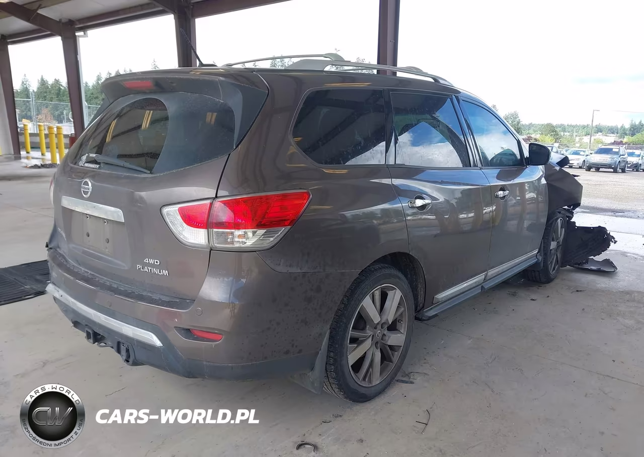 2015 Nissan Pathfinder Platinum VIN:5N1AR2MM6FC702071 - 4