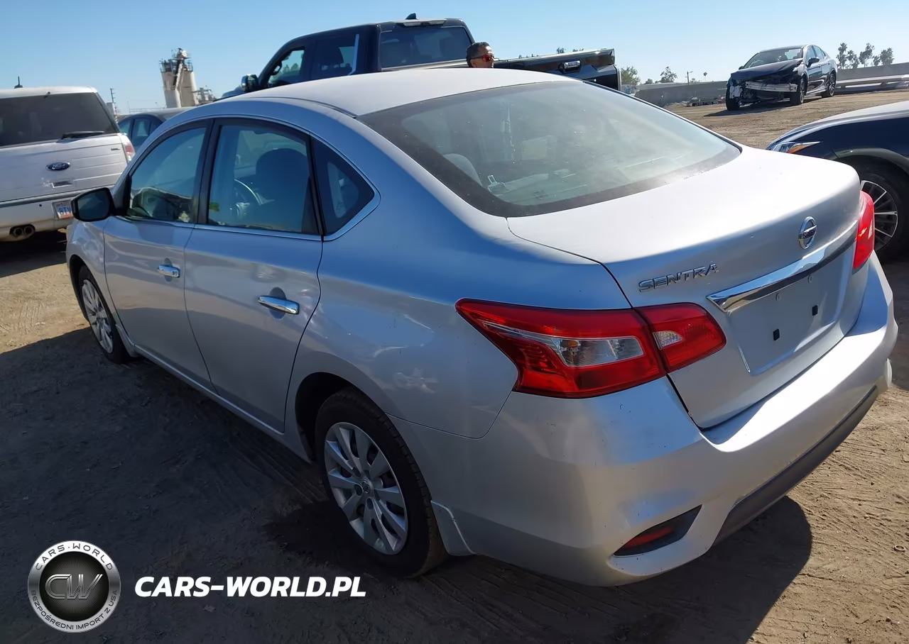 2019 Nissan Sentra S VIN:3N1AB7AP9KY418779 - 3