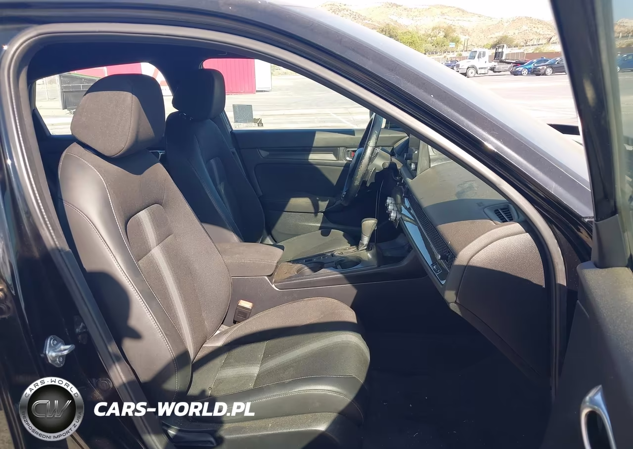 2025 Honda Civic Sport VIN:2HGFE2F52SH509503 - 5