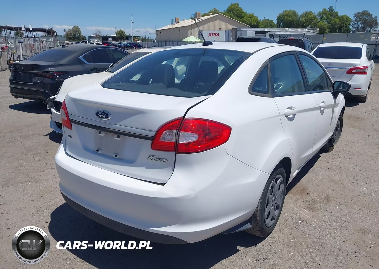 2011 Ford Fiesta Se VIN:3FADP4BJ3BM204971 - 4