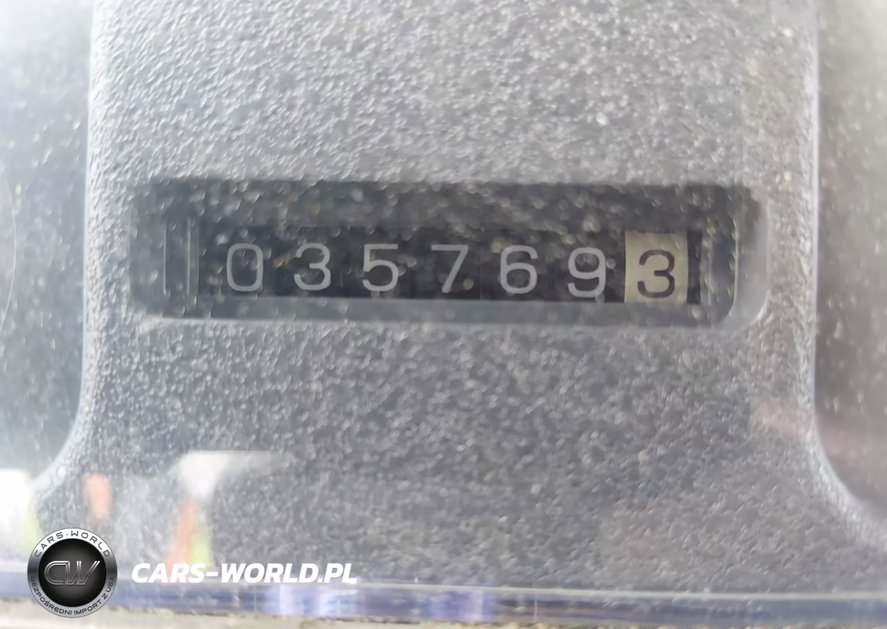 1994 Chevrolet P30 VIN:1GBKP37N7R3327115 - 13
