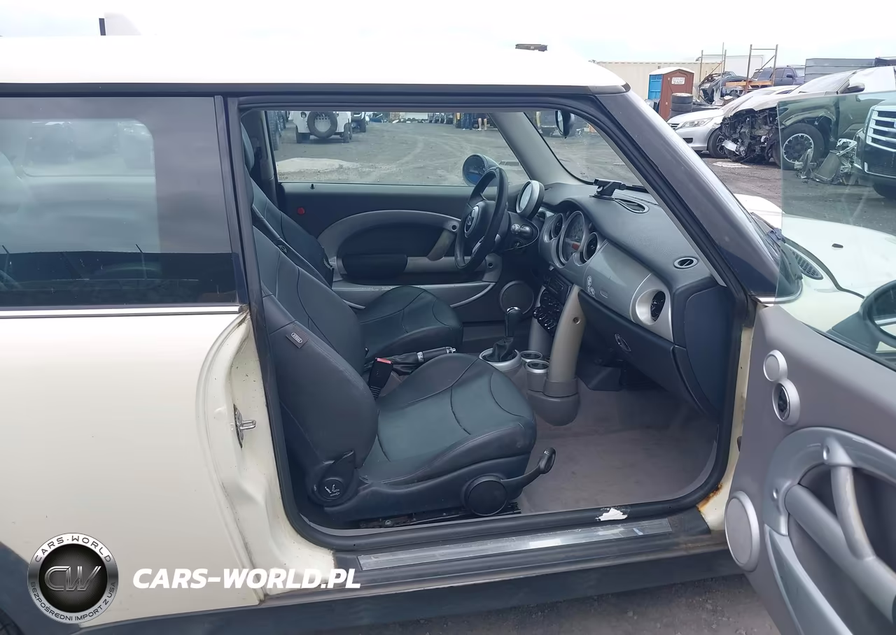 2003 Mini Cooper VIN:WMWRC33493TE15643 - 5