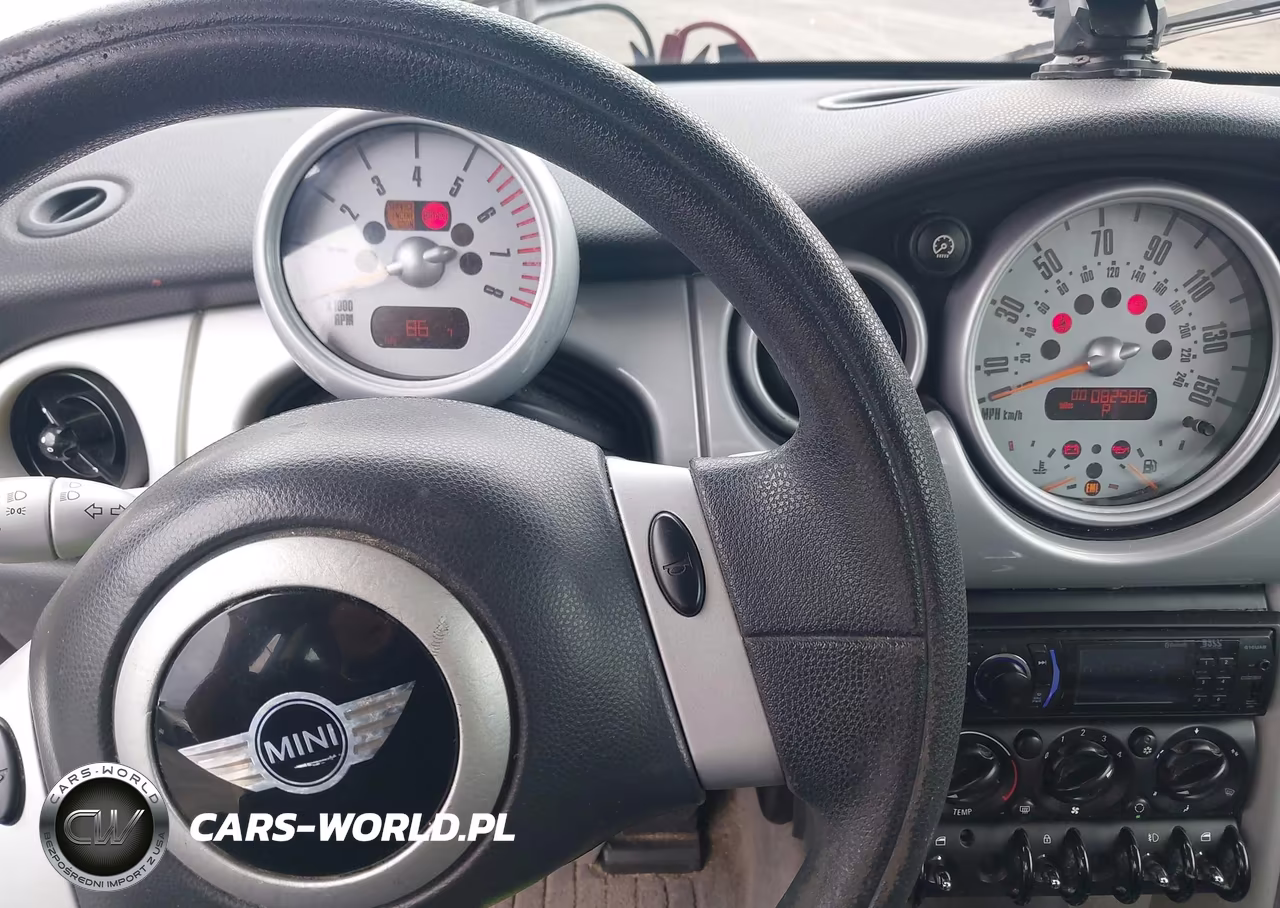 2003 Mini Cooper VIN:WMWRC33493TE15643 - 7