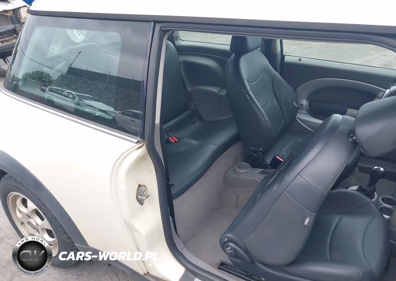 2003 Mini Cooper VIN:WMWRC33493TE15643 - 8