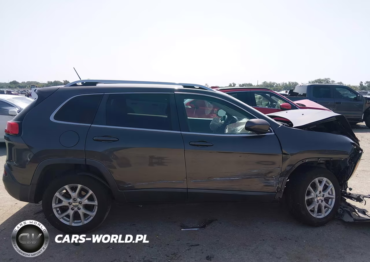 2014 Jeep Cherokee Latitude VIN:1C4PJLCB6EW305470 - 12