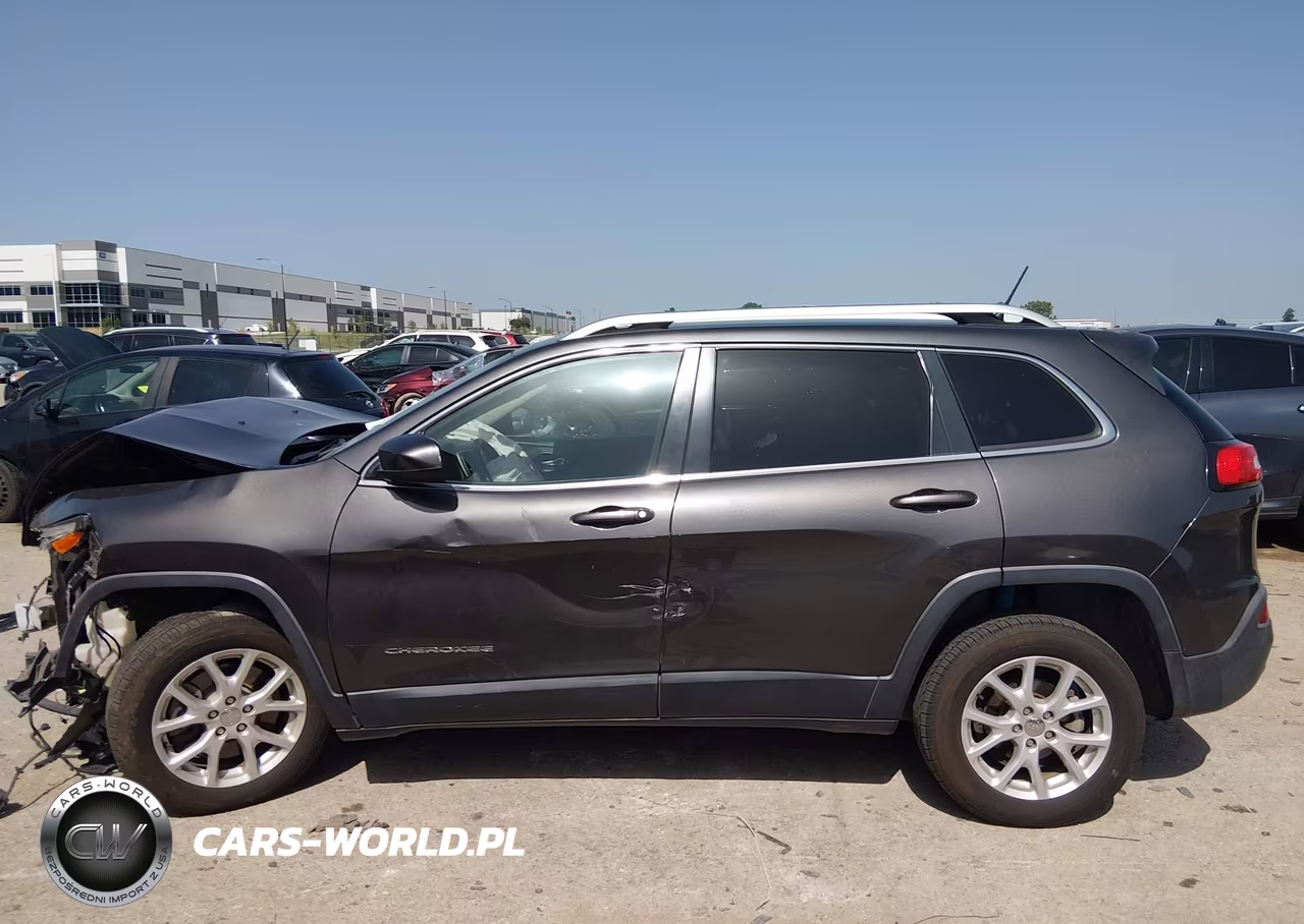 2014 Jeep Cherokee Latitude VIN:1C4PJLCB6EW305470 - 13
