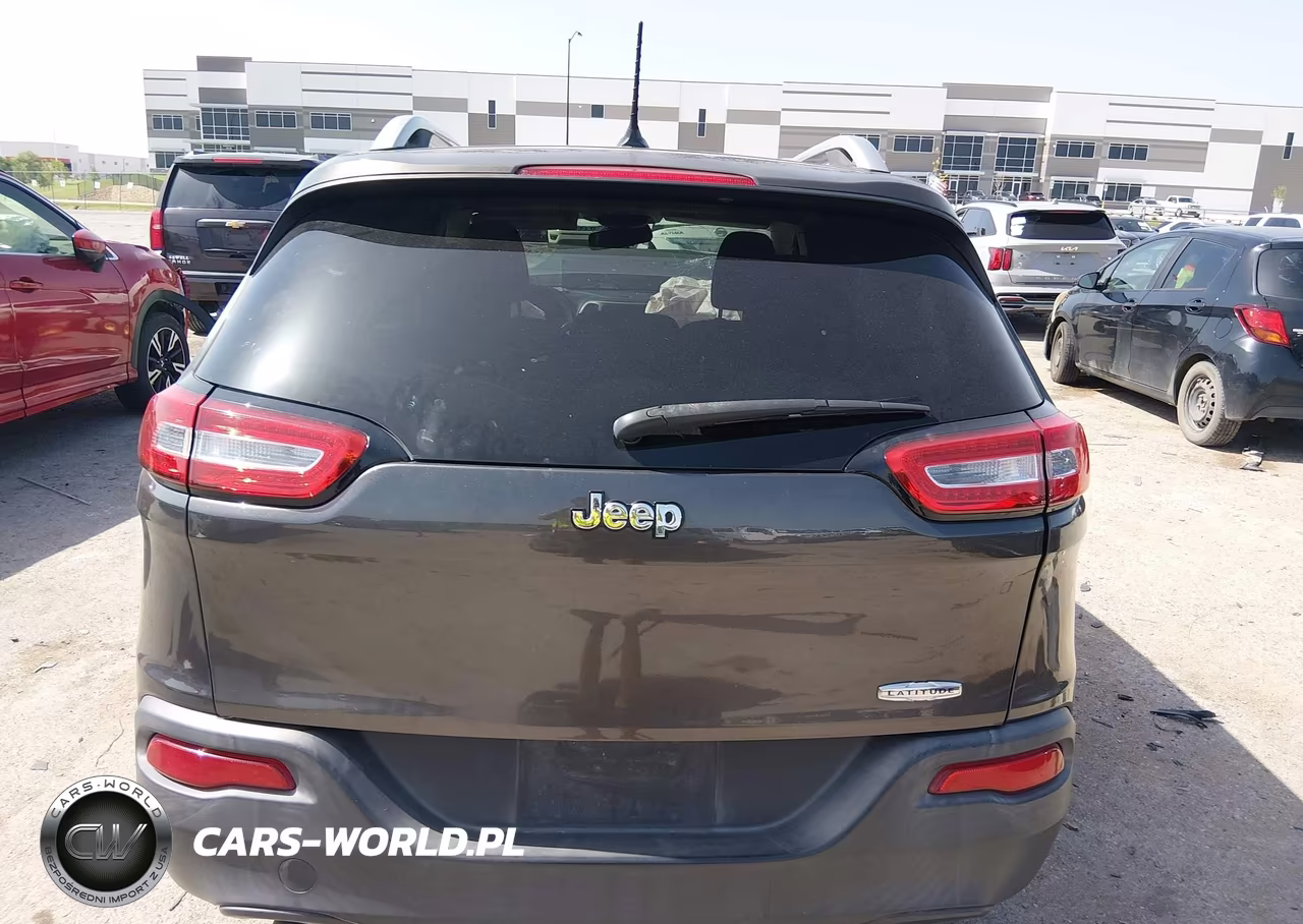 2014 Jeep Cherokee Latitude VIN:1C4PJLCB6EW305470 - 15