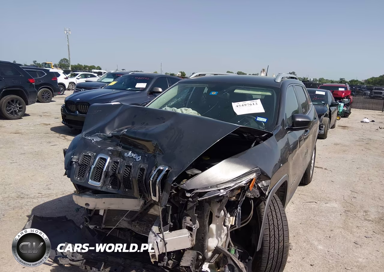 2014 Jeep Cherokee Latitude VIN:1C4PJLCB6EW305470 - 2