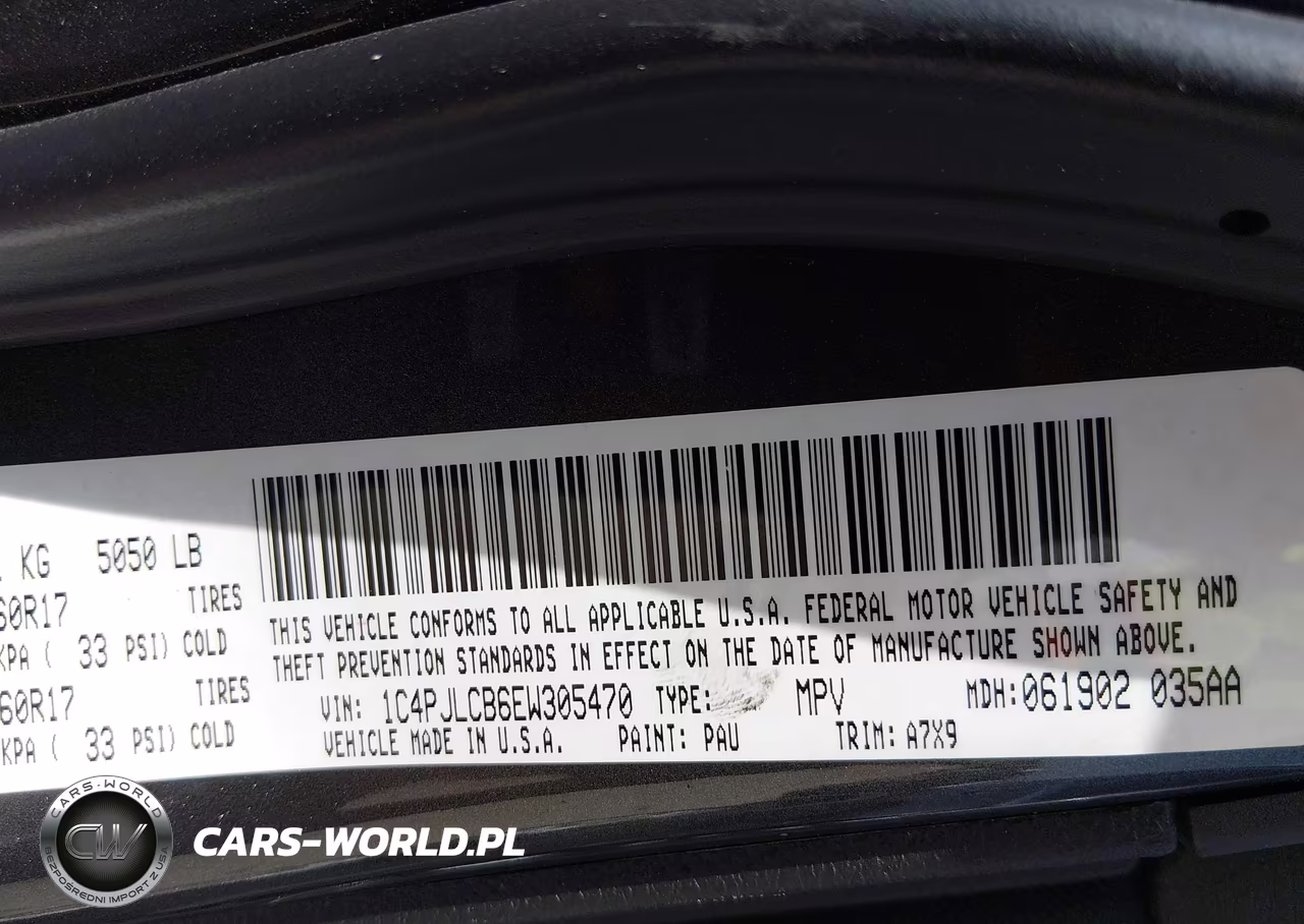 2014 Jeep Cherokee Latitude VIN:1C4PJLCB6EW305470 - 9