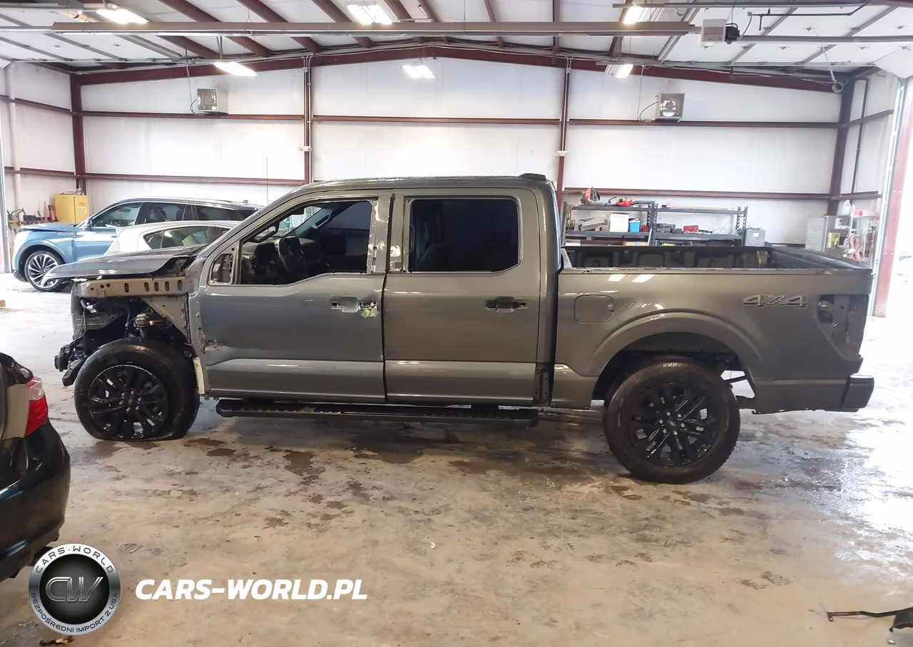 2025 Ford F-150 Xlt VIN:1FTFW3L59SFB79401 - 15
