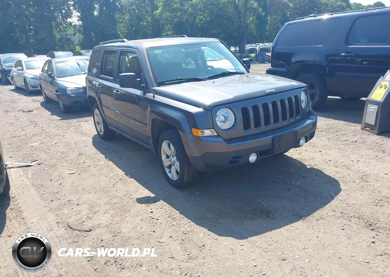 2016 Jeep Patriot Latitude – zdjęcie 1 z 17