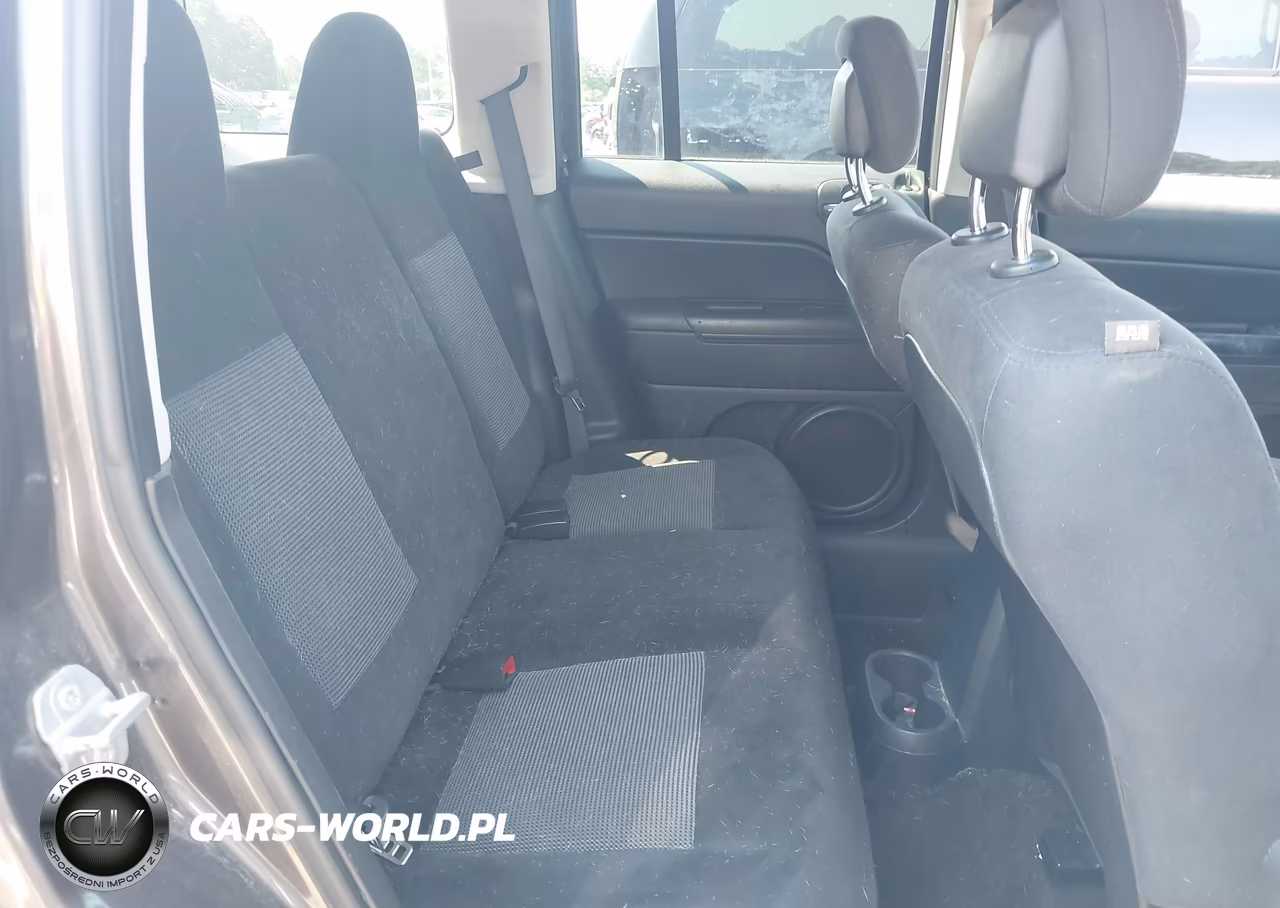 2016 Jeep Patriot Latitude VIN:1C4NJRFBXGD657052 - 8