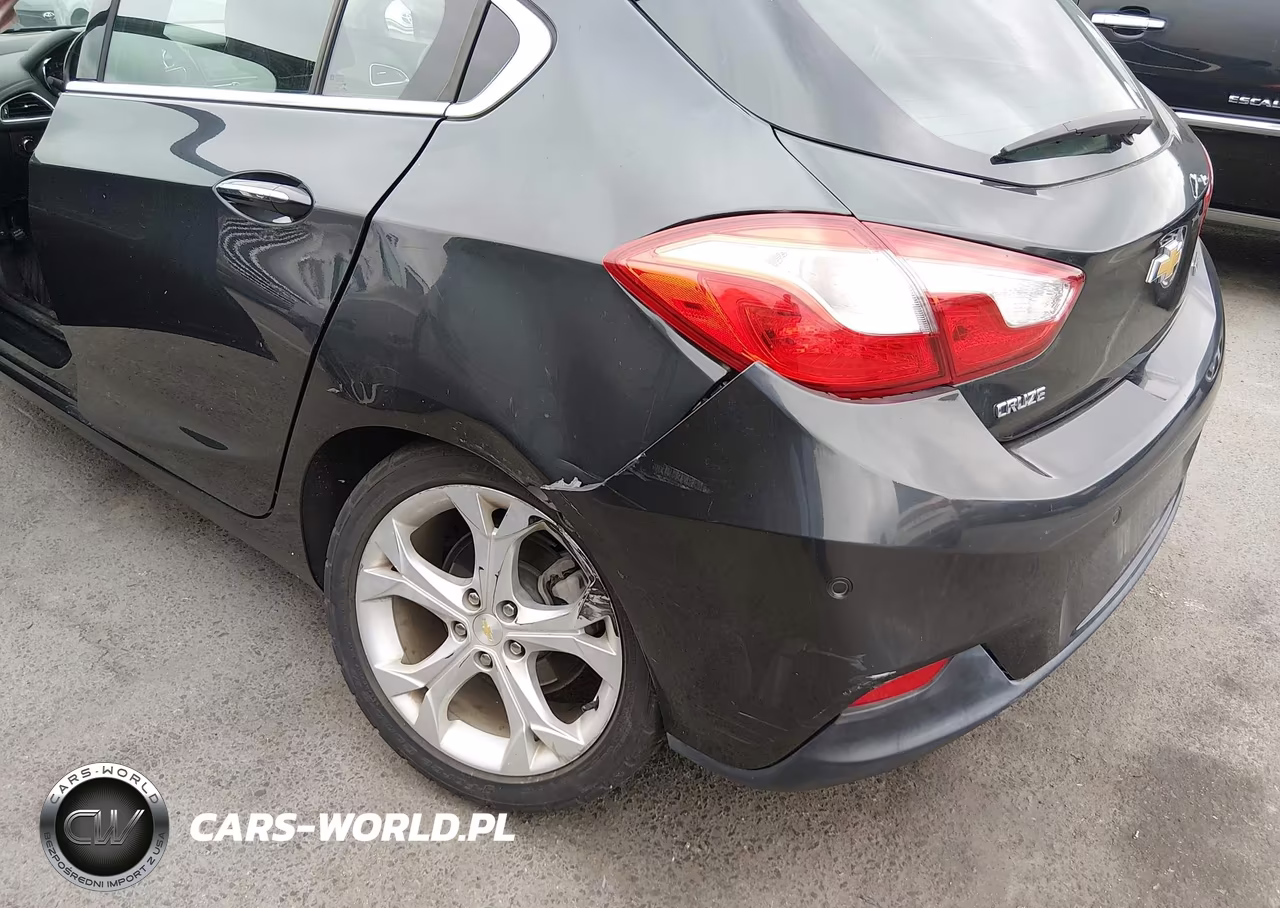 2017 Chevrolet Cruze Premier Auto VIN:3G1BF6SM7HS552747 - 6