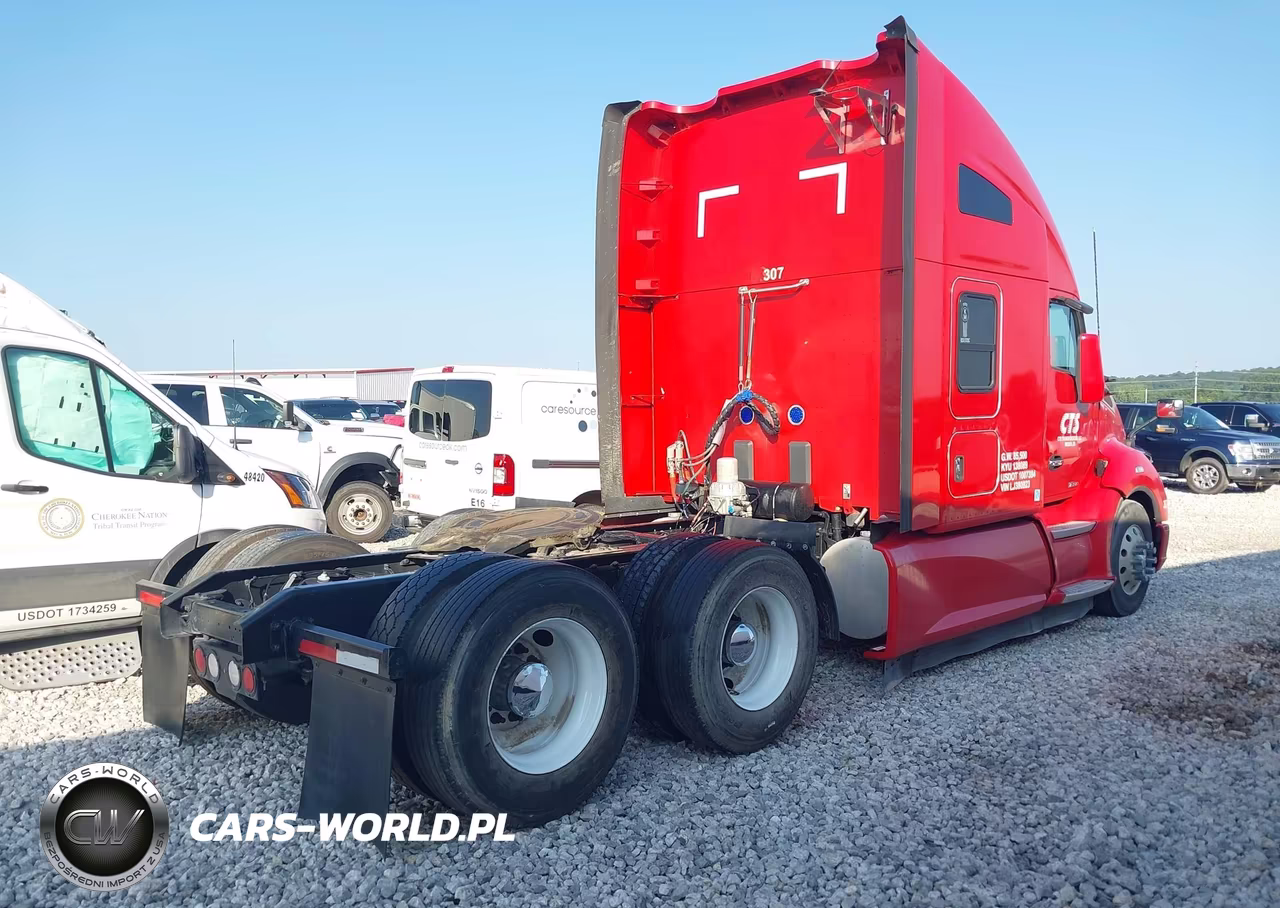 2020 Kenworth T680 VIN:1XKYDP9X1LJ380923 - 4