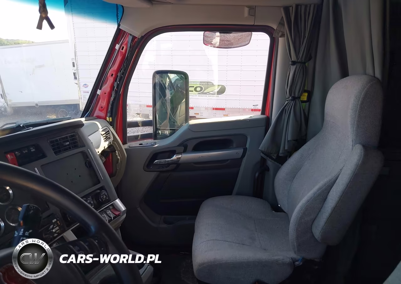 2020 Kenworth T680 VIN:1XKYDP9X1LJ380923 - 6