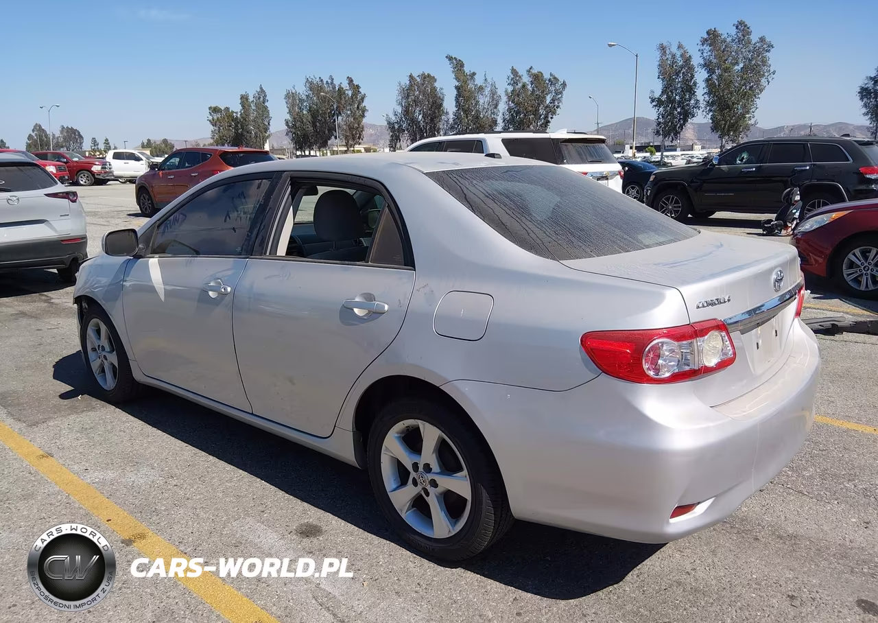 2012 Toyota Corolla Le VIN:5YFBU4EE6CP017520 - 3