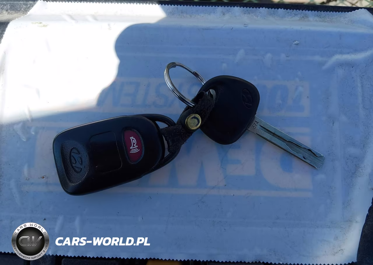 2010 Hyundai Elantra Touring Gls VIN:KMHDB8AE2AU052823 - 11