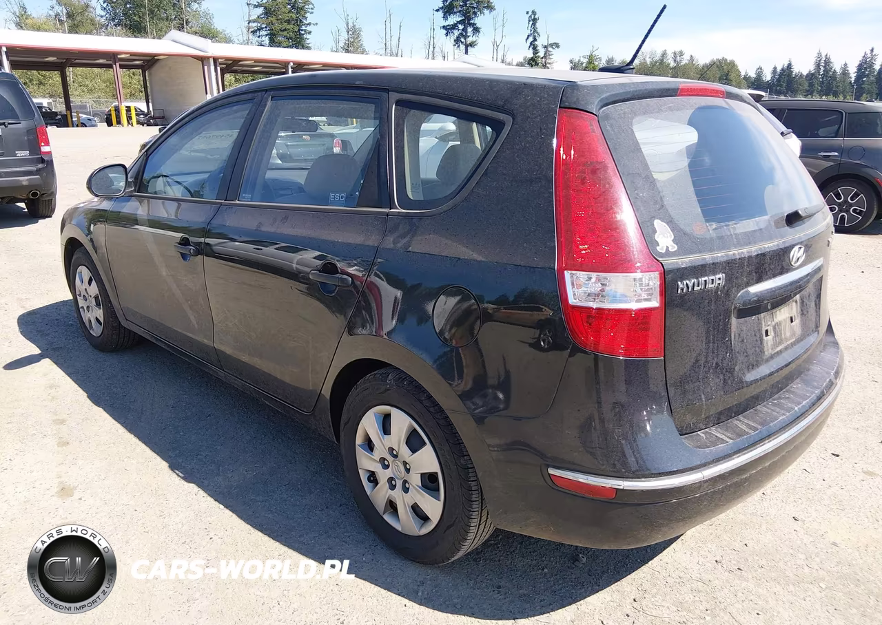 2010 Hyundai Elantra Touring Gls VIN:KMHDB8AE2AU052823 - 3