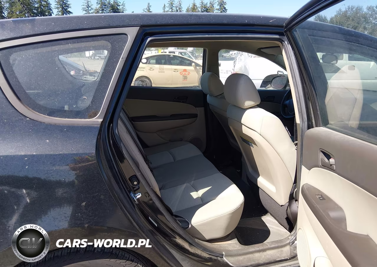 2010 Hyundai Elantra Touring Gls VIN:KMHDB8AE2AU052823 - 8