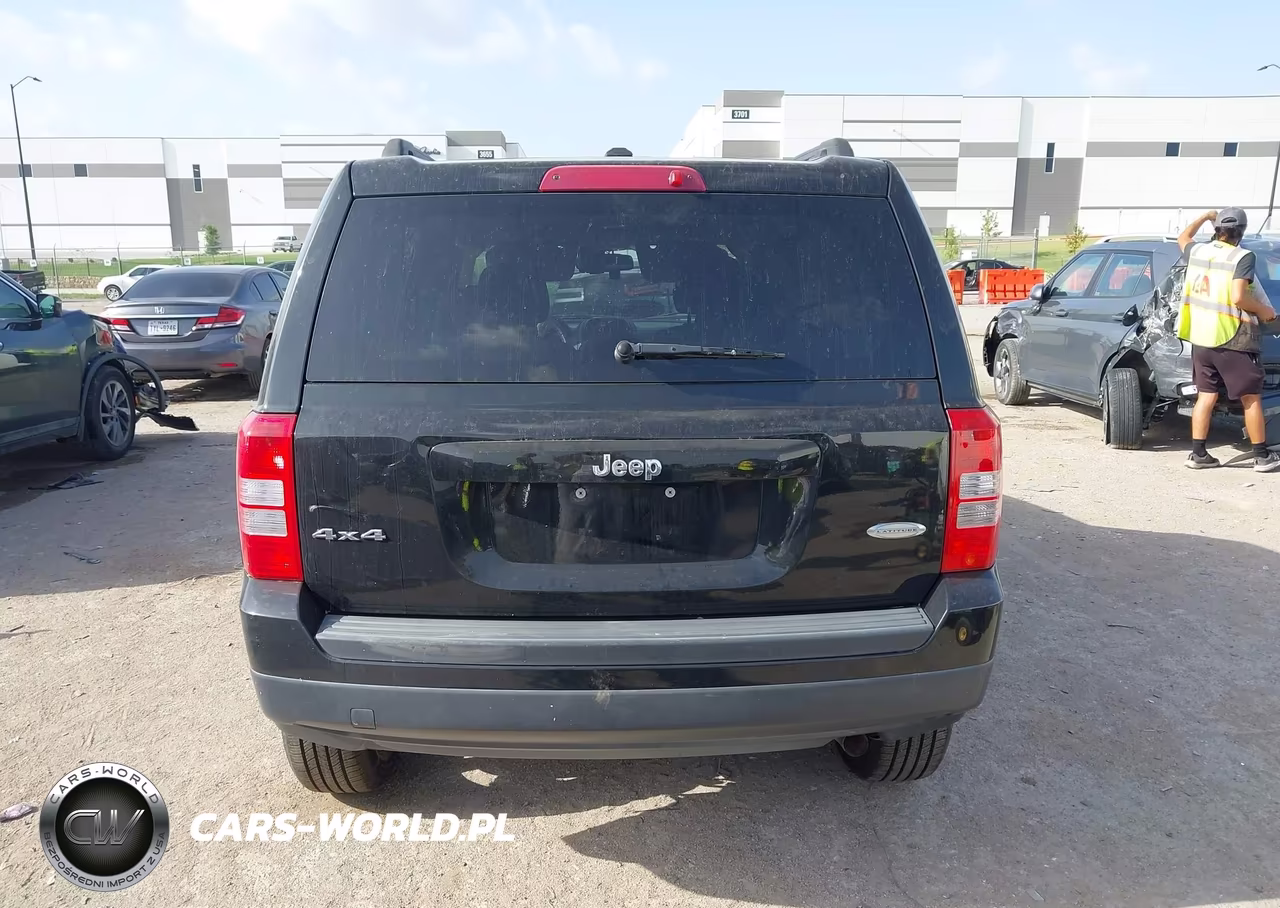 2014 Jeep Patriot Latitude VIN:1C4NJRFB7ED761253 - 16