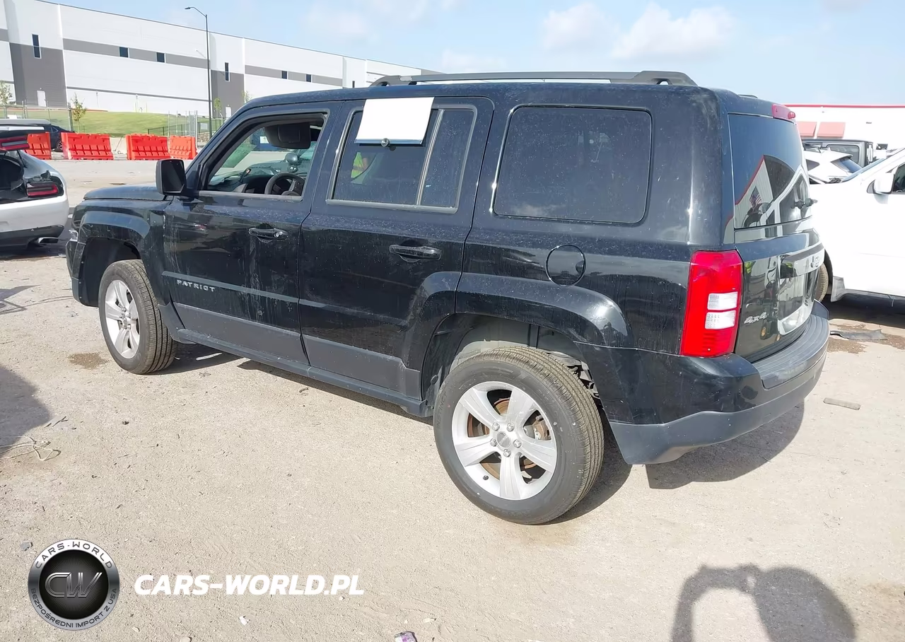 2014 Jeep Patriot Latitude VIN:1C4NJRFB7ED761253 - 3