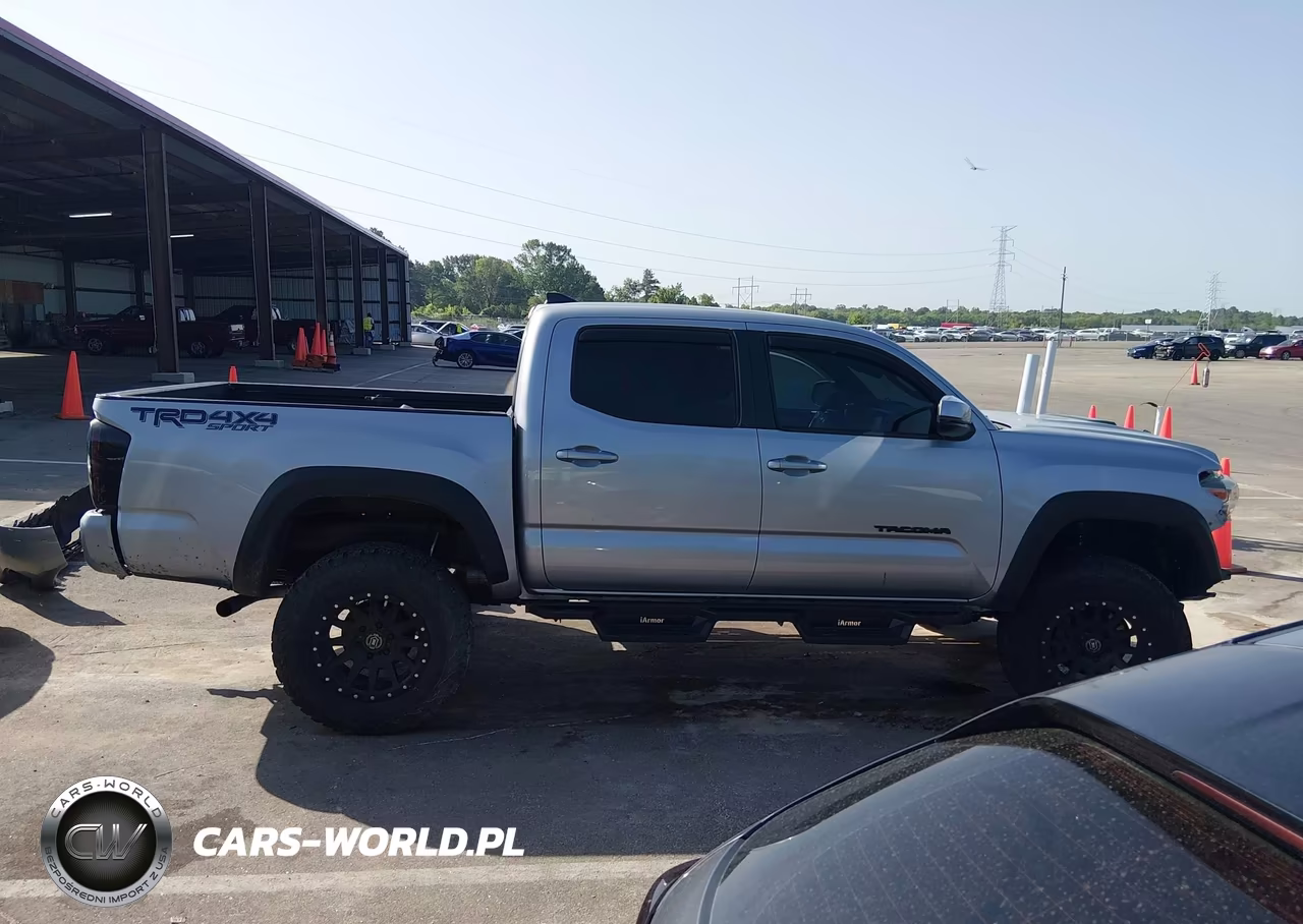 2018 Toyota Tacoma Trd Sport VIN:3TMCZ5AN8JM149765 - 14