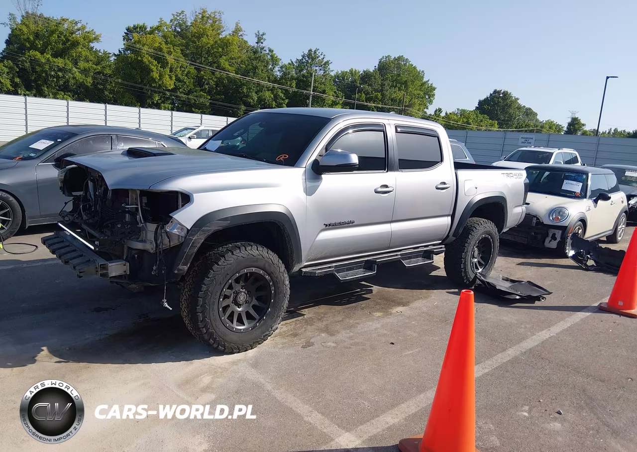 2018 Toyota Tacoma Trd Sport VIN:3TMCZ5AN8JM149765 - 2