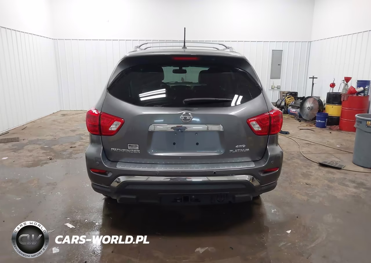 2017 Nissan Pathfinder Platinum VIN:5N1DR2MM1HC676625 - 16