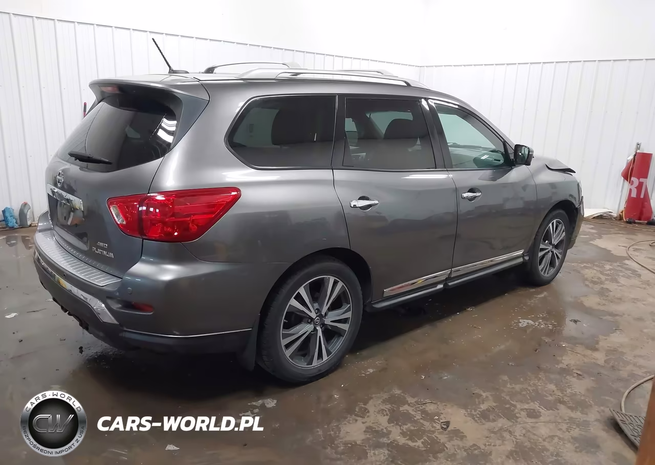 2017 Nissan Pathfinder Platinum VIN:5N1DR2MM1HC676625 - 4