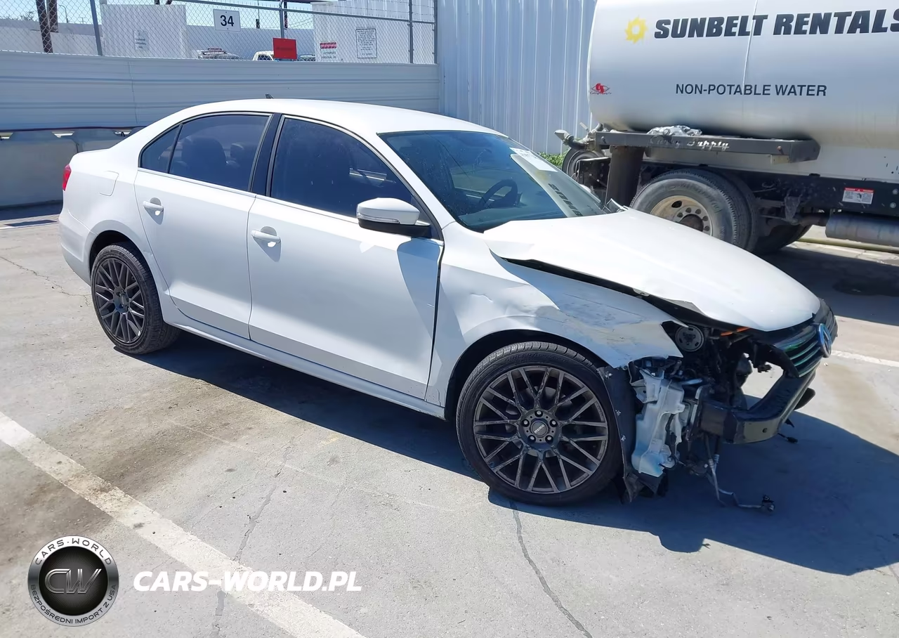 2013 Volkswagen Jetta 2.5L Se – zdjęcie 1 z 17